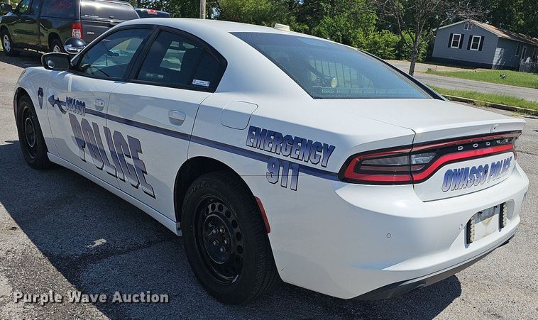 image for item LE9769 2017 Dodge Charger Police
