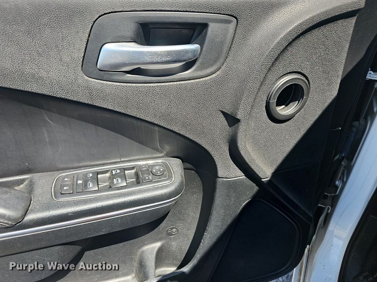 image for item LE9769 2017 Dodge Charger Police