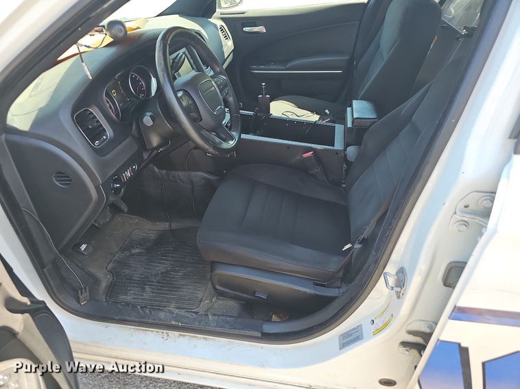 image for item LE9769 2017 Dodge Charger Police