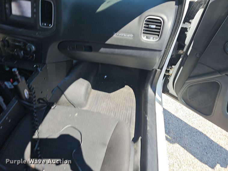 image for item LE9769 2017 Dodge Charger Police