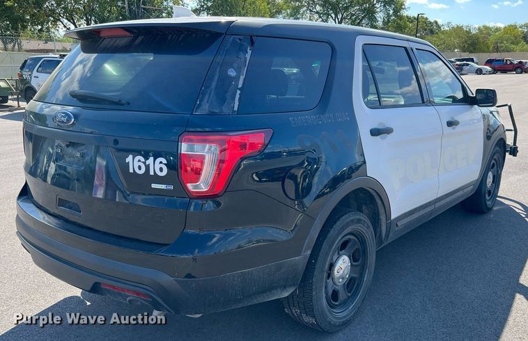 image for item LF9450 2016 Ford Explorer Police Interceptor  SUV