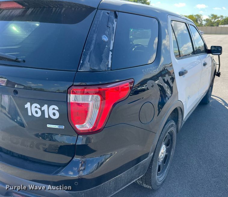 image for item LF9450 2016 Ford Explorer Police Interceptor  SUV