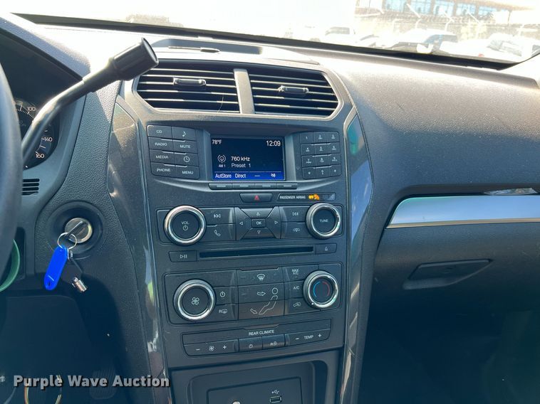 image for item LF9450 2016 Ford Explorer Police Interceptor  SUV