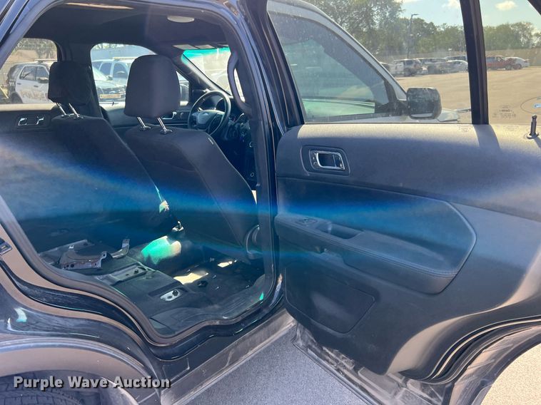 image for item LF9450 2016 Ford Explorer Police Interceptor  SUV