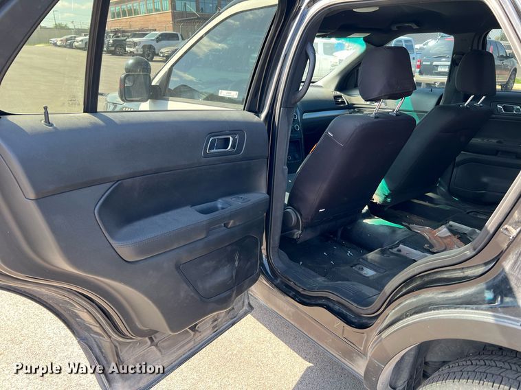 image for item LF9450 2016 Ford Explorer Police Interceptor  SUV