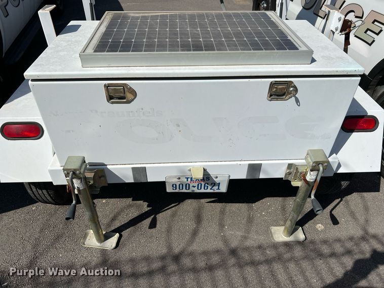 image for item LF9451 2007 B&W  radar trailer