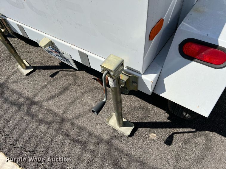 image for item LF9451 2007 B&W  radar trailer