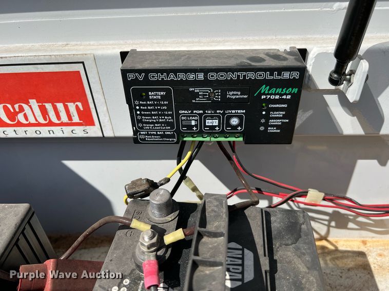 image for item LF9451 2007 B&W  radar trailer