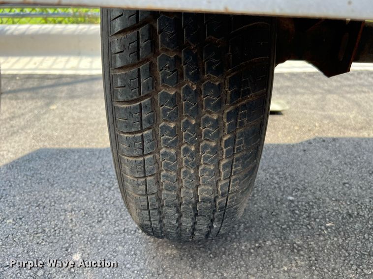 image for item LF9451 2007 B&W  radar trailer