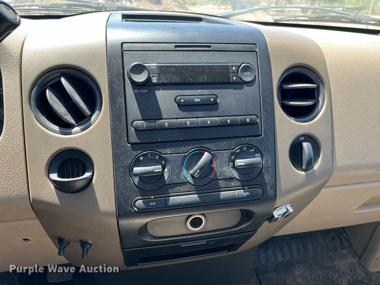 image for item LF9454 2008 Ford F150 XL  pickup truck