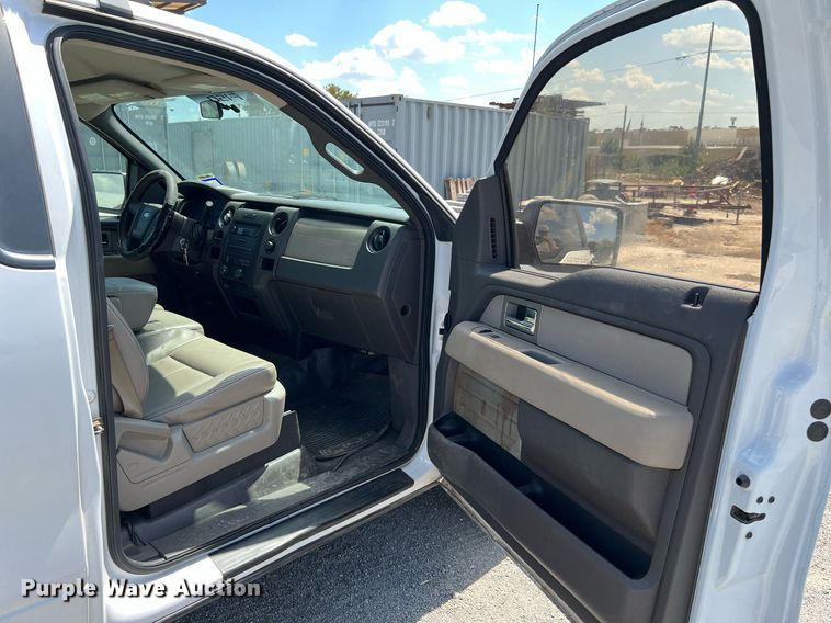 image for item LF9455 2010 Ford F150 XL  pickup truck