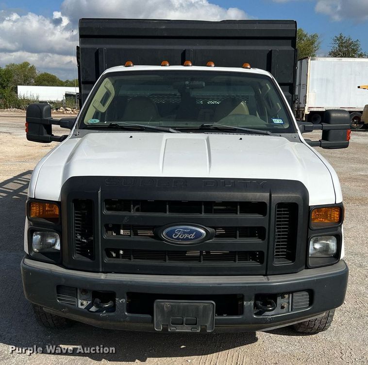 image for item LF9456 2008 Ford F350 Super Duty XL  dump bed pickup truck