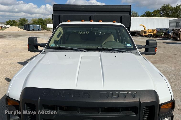 image for item LF9456 2008 Ford F350 Super Duty XL  dump bed pickup truck