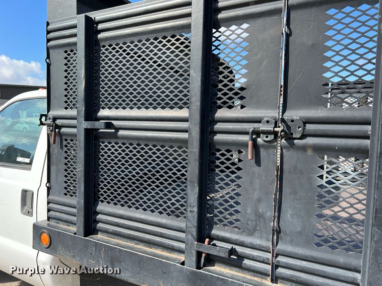 image for item LF9456 2008 Ford F350 Super Duty XL  dump bed pickup truck