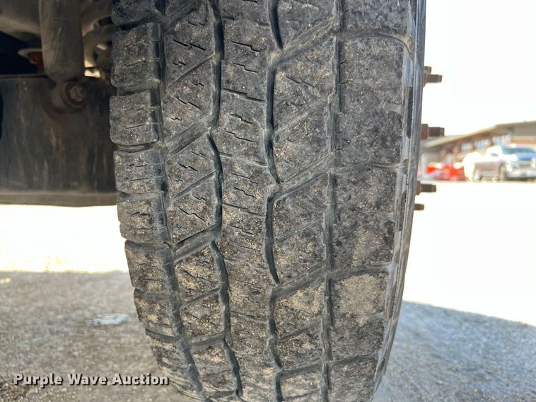 image for item LF9456 2008 Ford F350 Super Duty XL  dump bed pickup truck