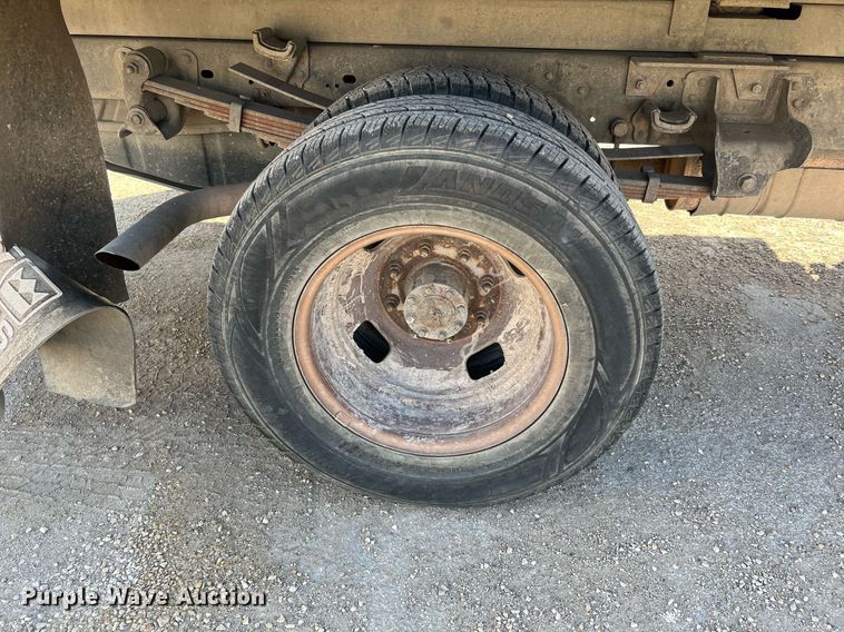 image for item LF9456 2008 Ford F350 Super Duty XL  dump bed pickup truck