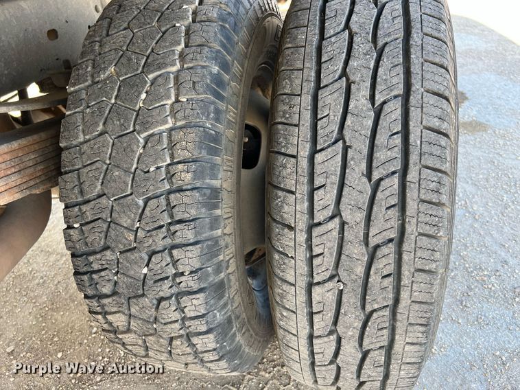 image for item LF9456 2008 Ford F350 Super Duty XL  dump bed pickup truck