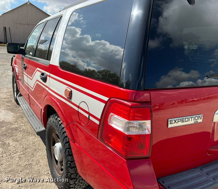 image for item LF9457 2008 Ford Expedition XLT  SUV