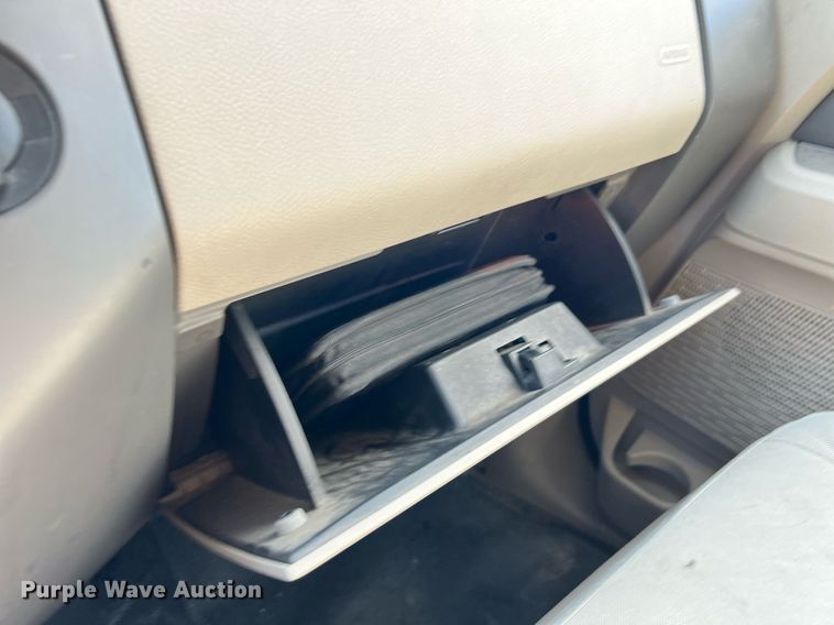 image for item LF9457 2008 Ford Expedition XLT  SUV