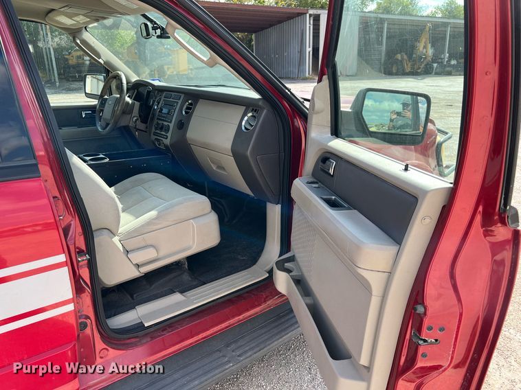 image for item LF9457 2008 Ford Expedition XLT  SUV