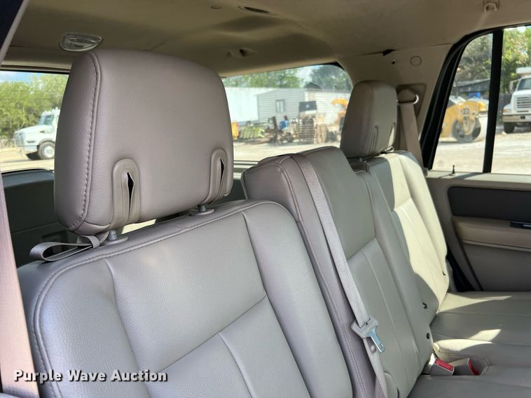 image for item LF9457 2008 Ford Expedition XLT  SUV