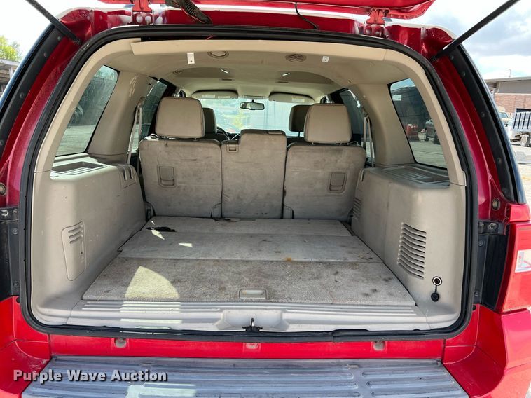 image for item LF9457 2008 Ford Expedition XLT  SUV