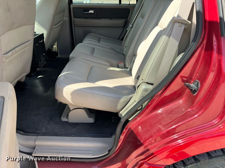 image for item LF9457 2008 Ford Expedition XLT  SUV