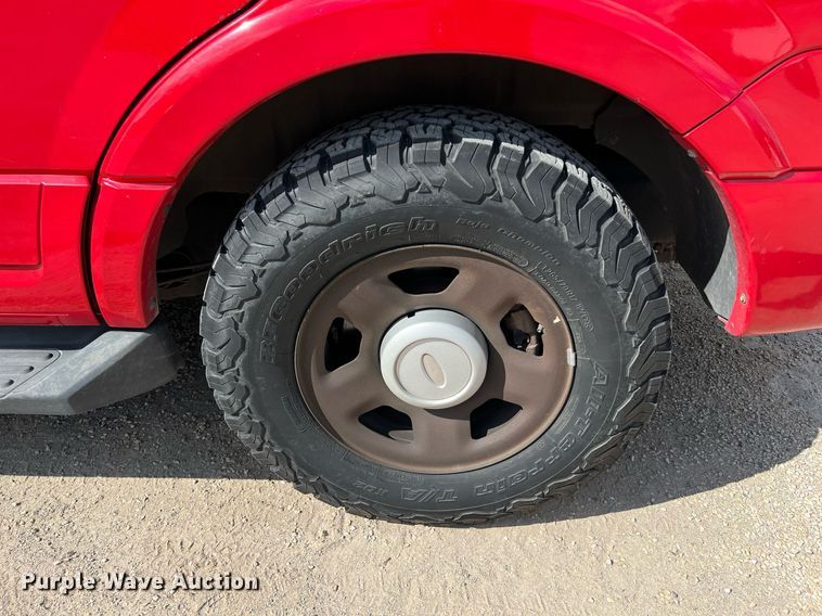 image for item LF9457 2008 Ford Expedition XLT  SUV