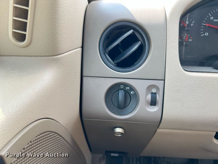 image for item LF9458 2008 Ford F150 XL  SuperCab pickup truck