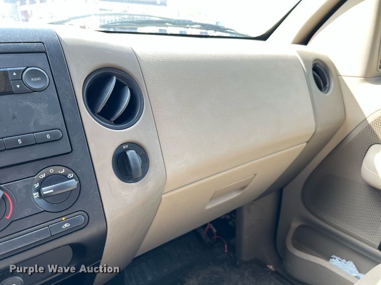 image for item LF9458 2008 Ford F150 XL  SuperCab pickup truck