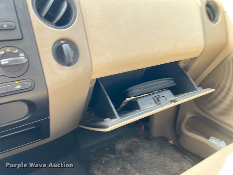 image for item LF9458 2008 Ford F150 XL  SuperCab pickup truck