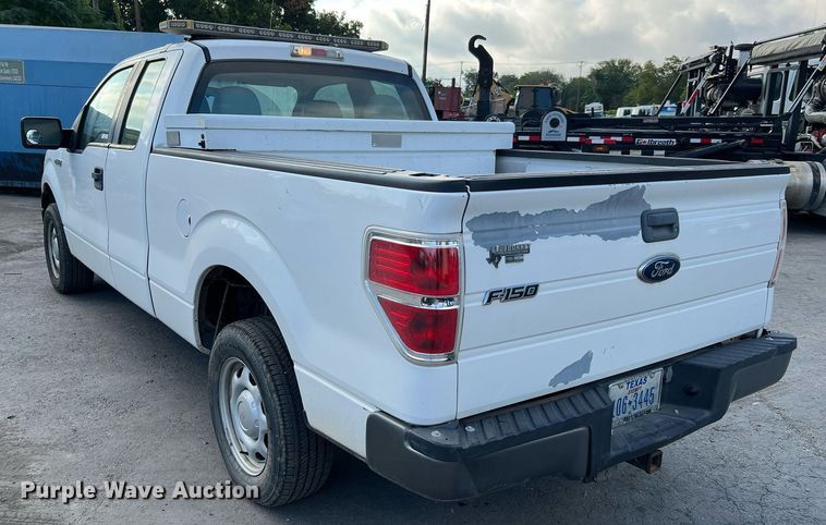 image for item LF9459 2010 Ford F150 XL  SuperCab pickup truck