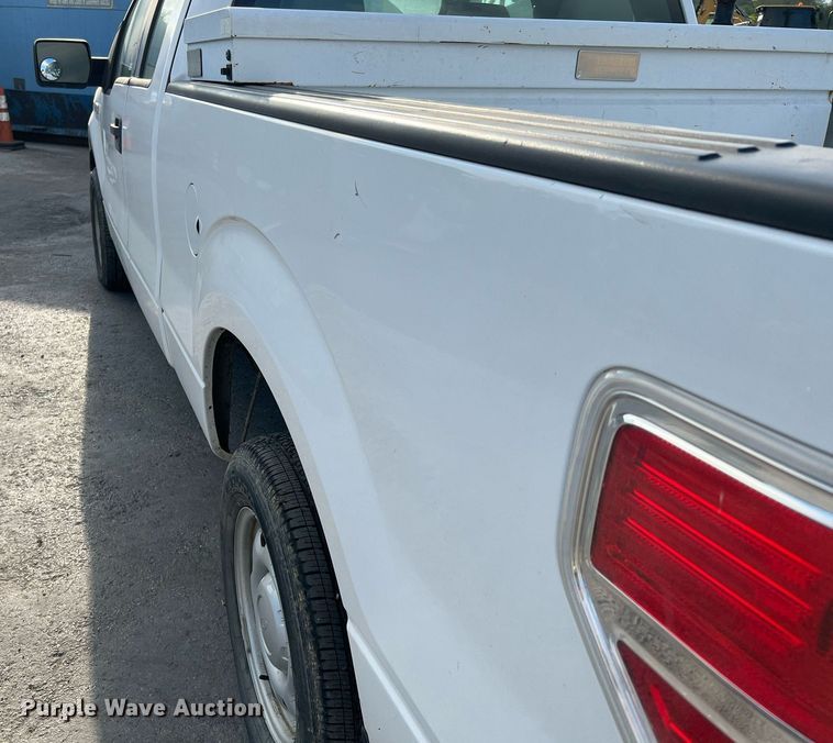 image for item LF9459 2010 Ford F150 XL  SuperCab pickup truck