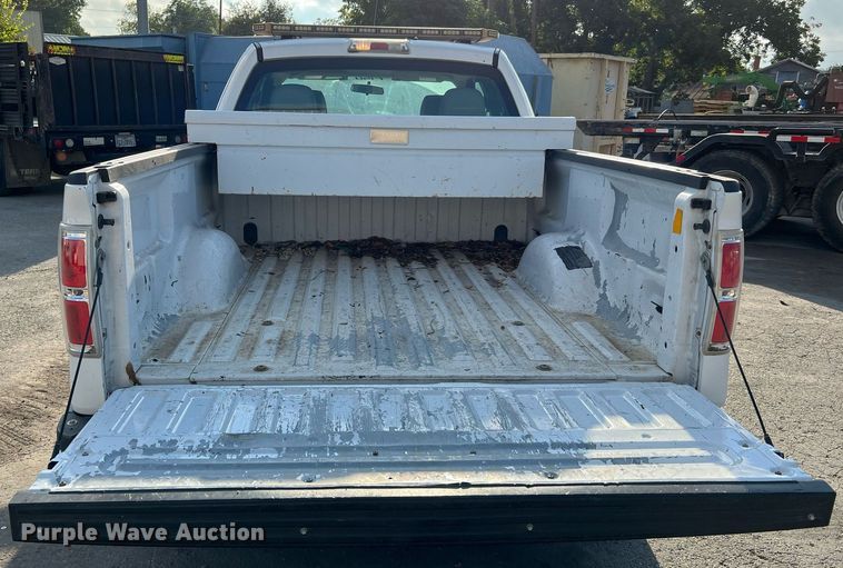 image for item LF9459 2010 Ford F150 XL  SuperCab pickup truck