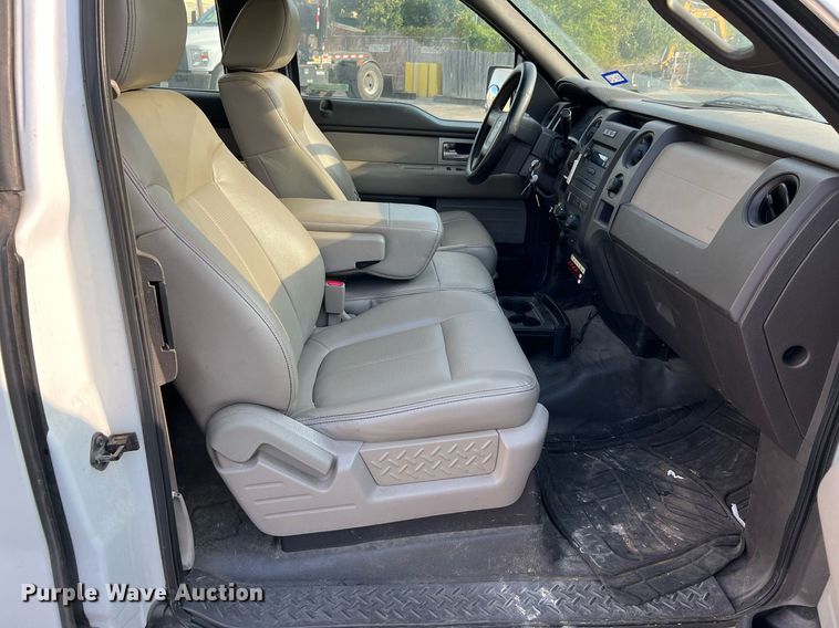 image for item LF9459 2010 Ford F150 XL  SuperCab pickup truck