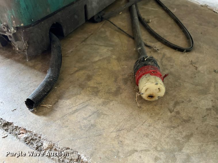 image for item LF9462 (2) Onan generators