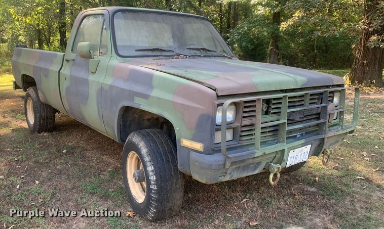 image for item LH9771 1984 Chevrolet D30  pickup truck