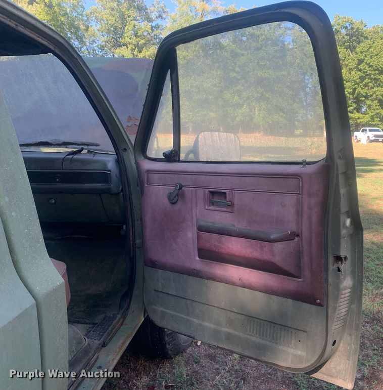 image for item LH9771 1984 Chevrolet D30  pickup truck