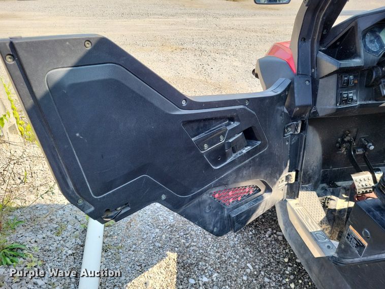 image for item LS9734 2018 Cub Cadet Challenger 750  utility vehicle