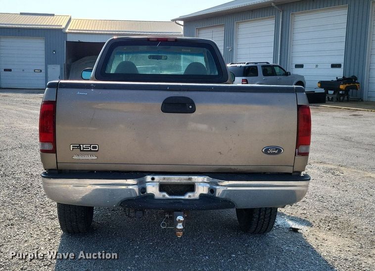 image for item LS9737 2001 Ford F150 XL  pickup truck