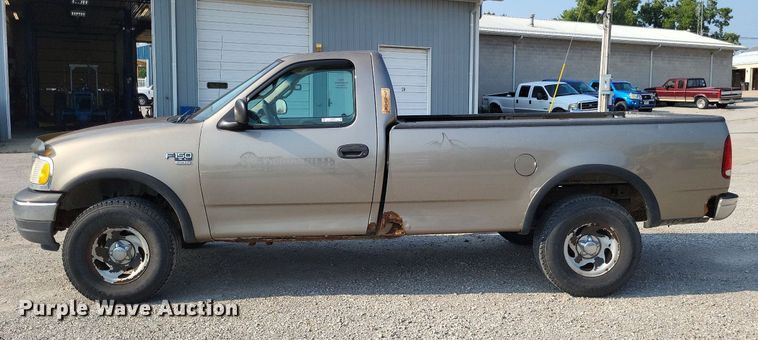 image for item LS9737 2001 Ford F150 XL  pickup truck