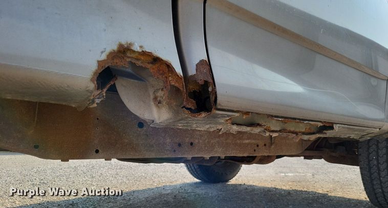 image for item LS9737 2001 Ford F150 XL  pickup truck