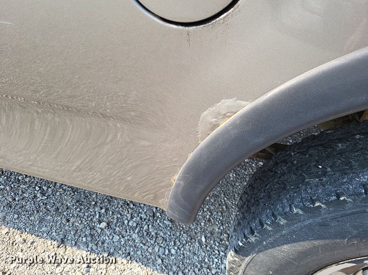 image for item LS9737 2001 Ford F150 XL  pickup truck