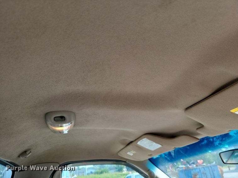 image for item LS9737 2001 Ford F150 XL  pickup truck