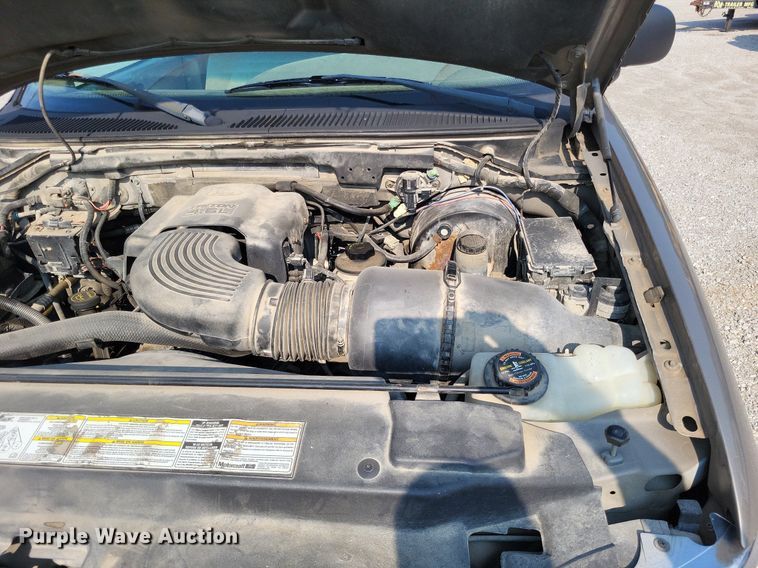 image for item LS9737 2001 Ford F150 XL  pickup truck