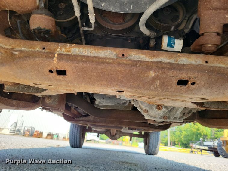 image for item LS9737 2001 Ford F150 XL  pickup truck