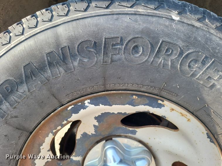 image for item LS9737 2001 Ford F150 XL  pickup truck