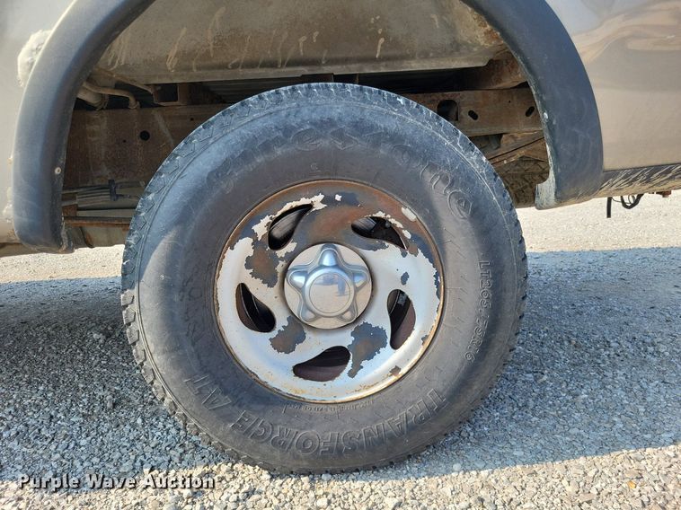 image for item LS9737 2001 Ford F150 XL  pickup truck