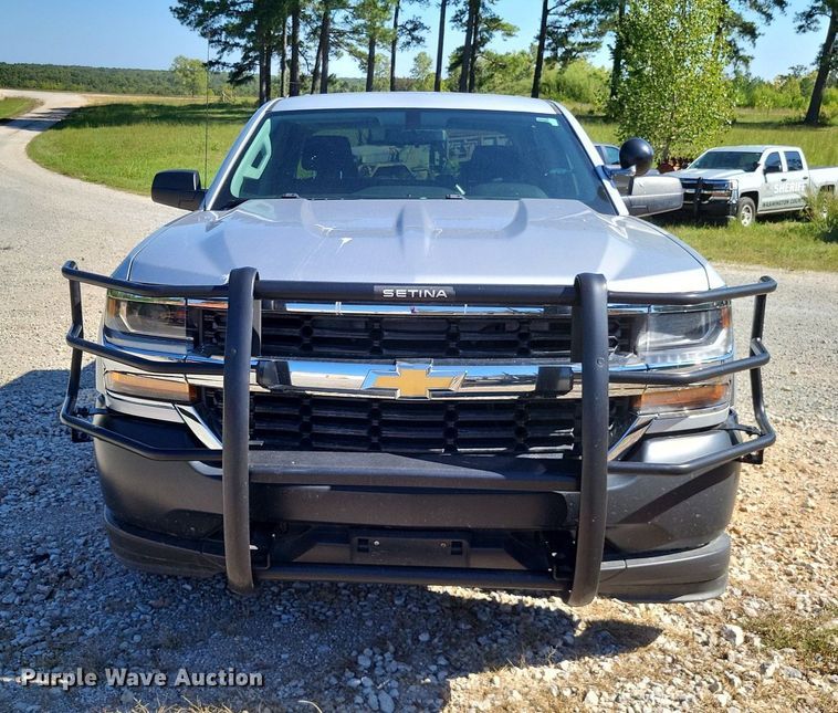 image for item LS9752 2016 Chevrolet Silverado 1500 Crew Cab pickup truck