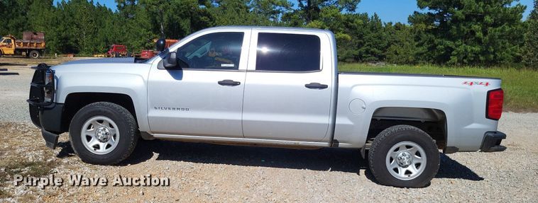 image for item LS9752 2016 Chevrolet Silverado 1500 Crew Cab pickup truck
